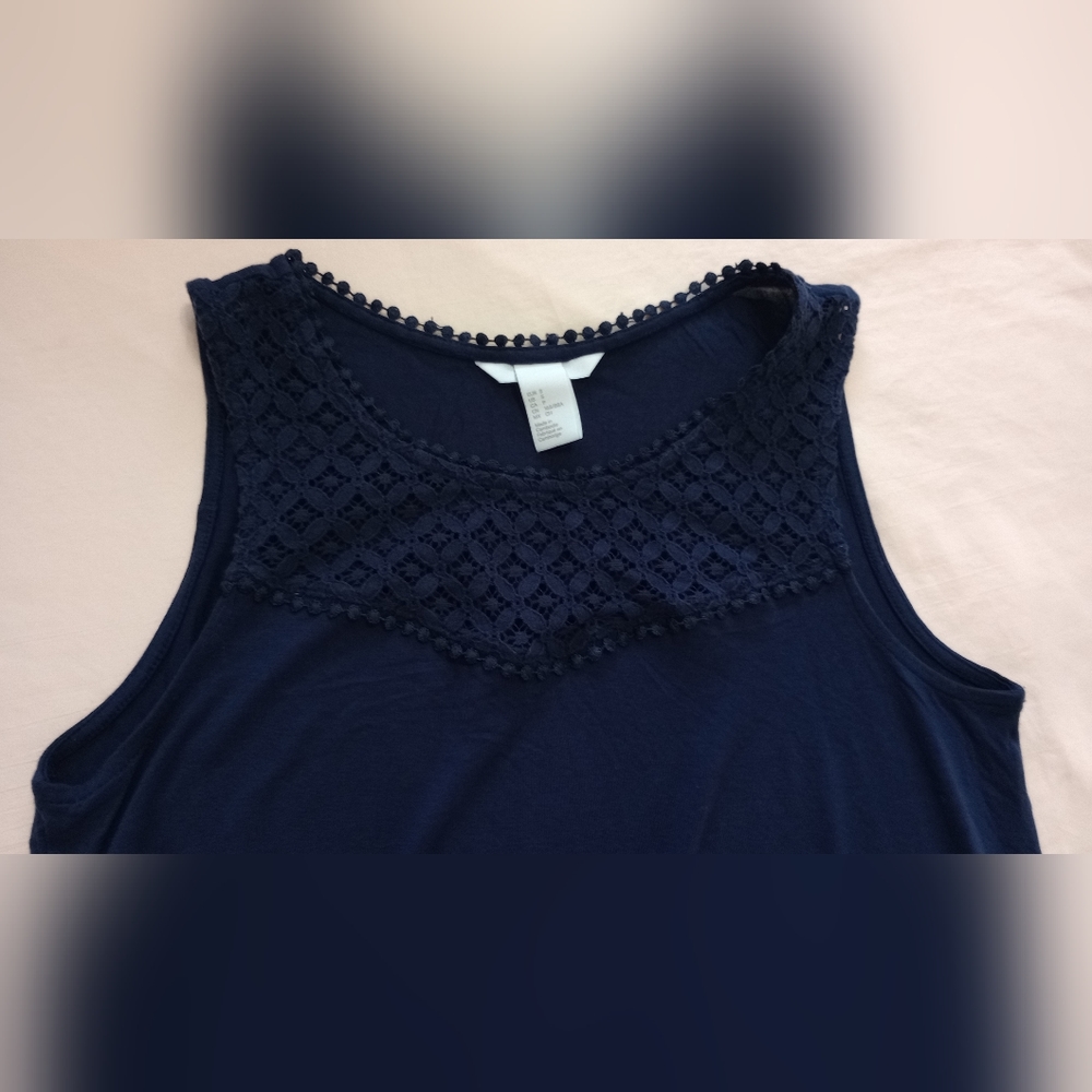 H&M Top - Picture 7 of 7